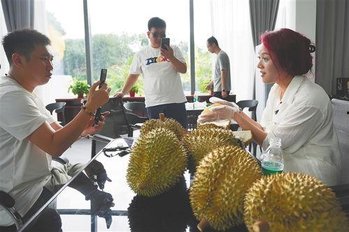 买国产榴莲真实视频网站,新鲜美味尽在眼前